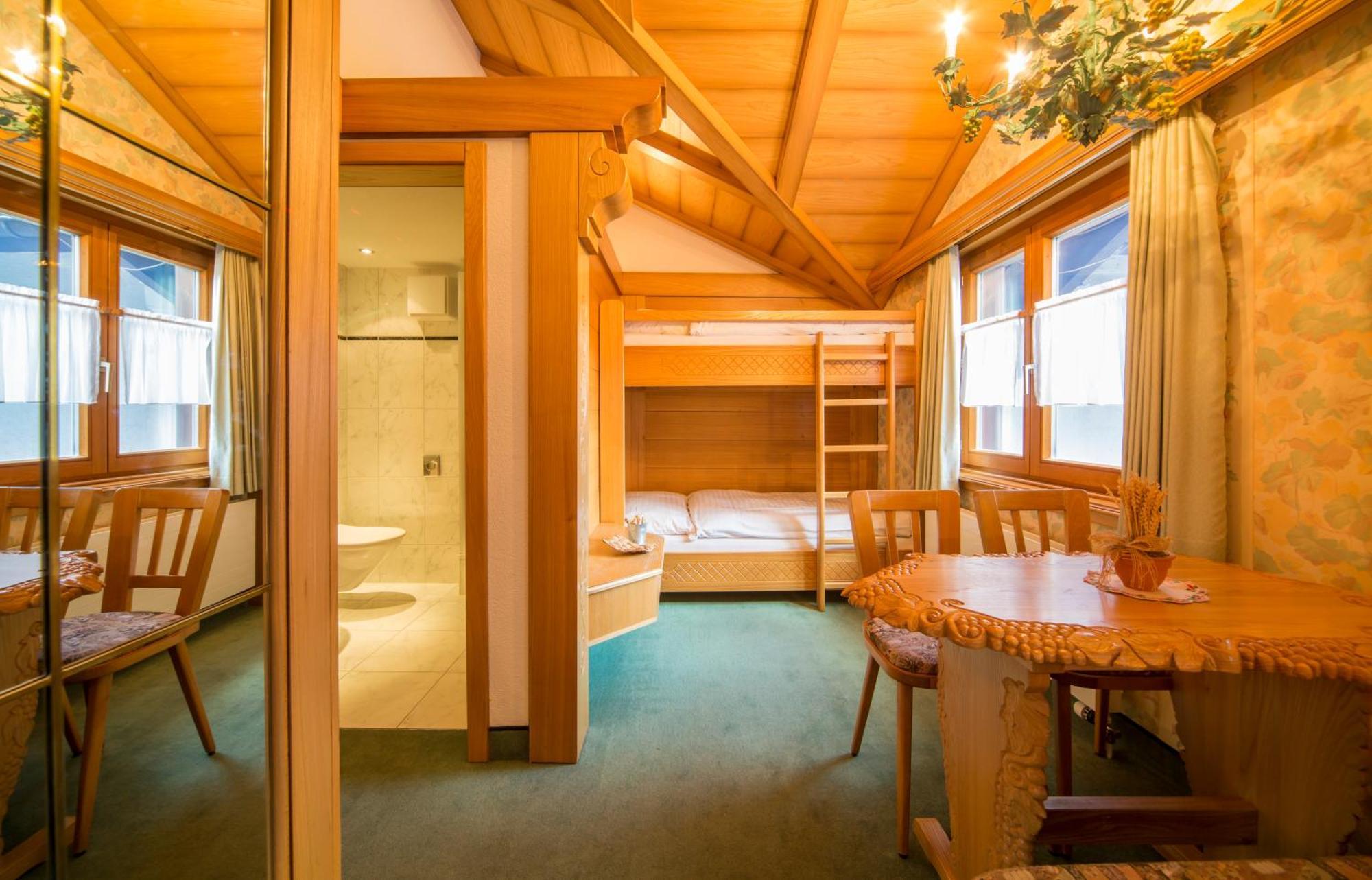 Hotel Olympia Saas-Almagell Zewnętrze zdjęcie
