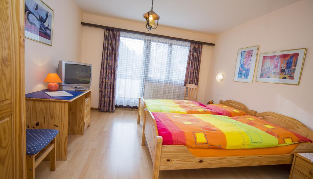 Hotel Olympia Saas-Almagell Pokój zdjęcie