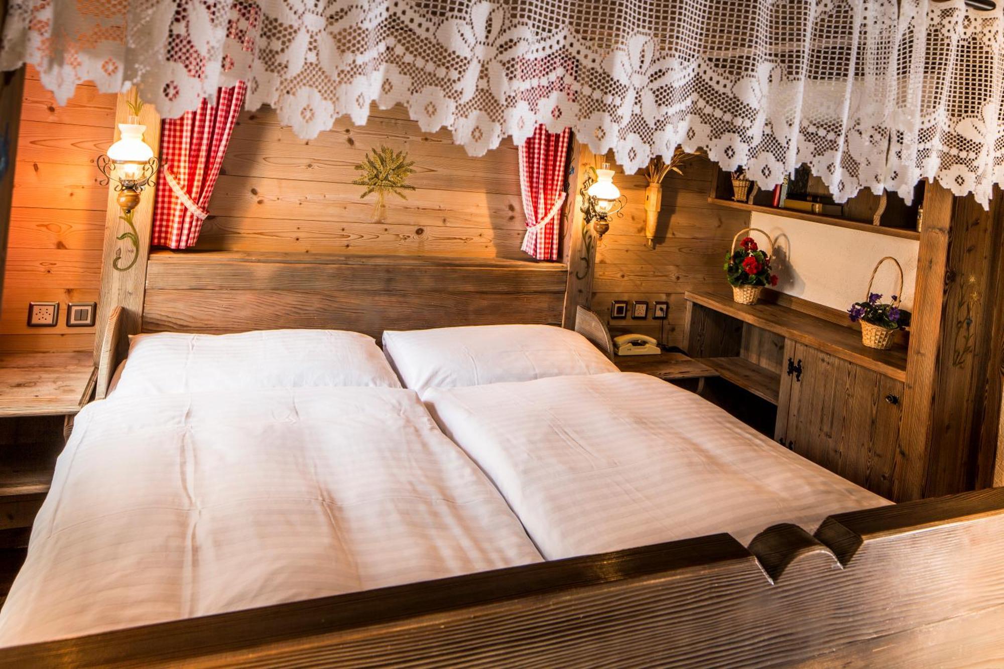 Hotel Olympia Saas-Almagell Zewnętrze zdjęcie